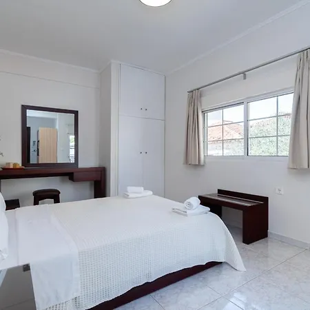 Apartament Naias