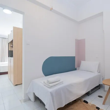 Apartament Naias *