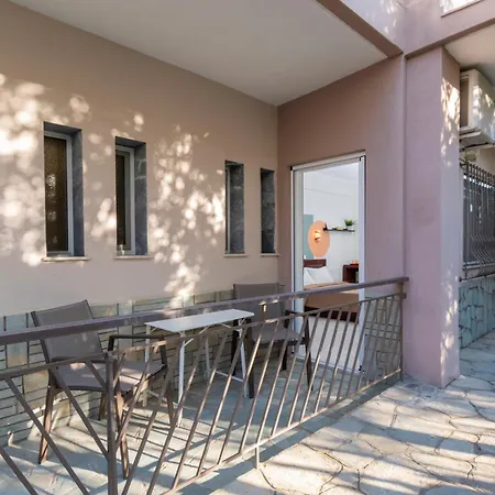 Apartament Naias