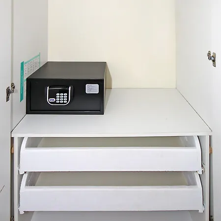Apartament Naias *