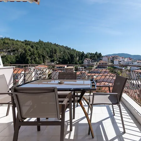 Naias Apartament
