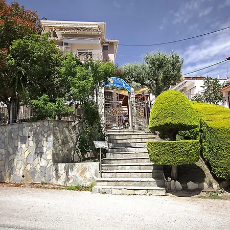 ναϊάς *