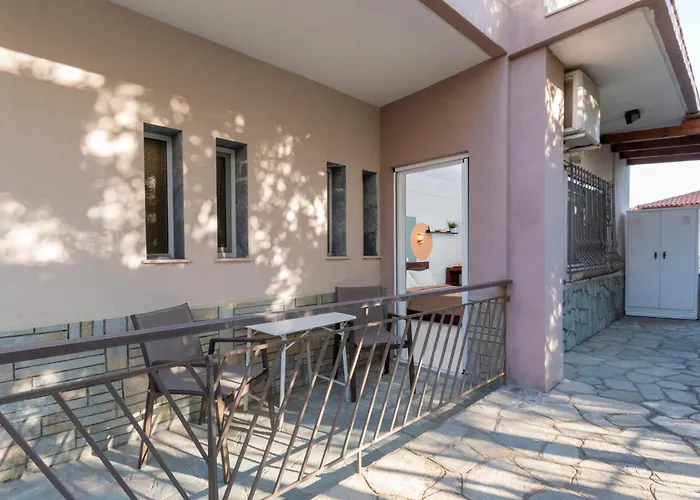 Apartament Naias