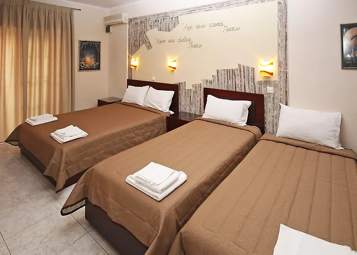 Naias * Neos Marmaras