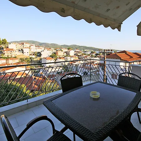 Naias Apartment Neos Marmaras