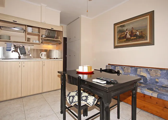 Naias Apartman