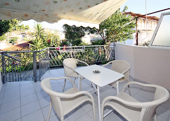 Naias Apartman Néosz Marmarász