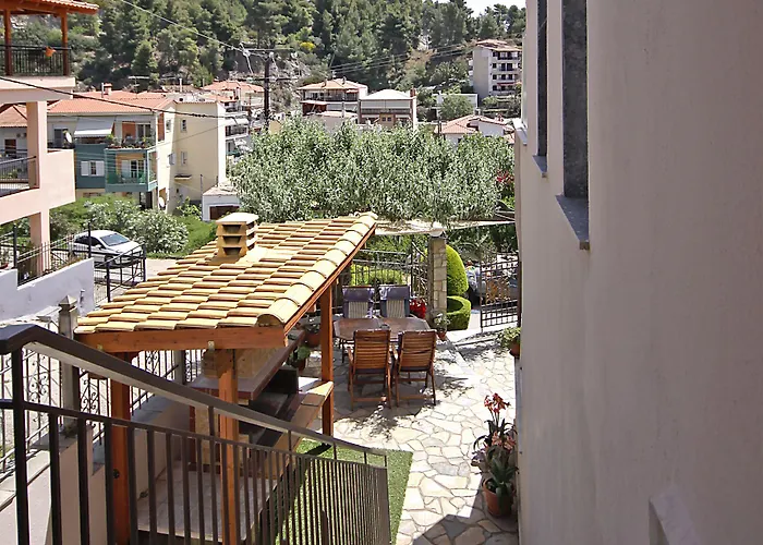 Naias Apartman *